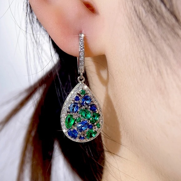 💫 Colorful Drop Earrings with Blue Green Cubic Zirconia - Picture 5 of 6